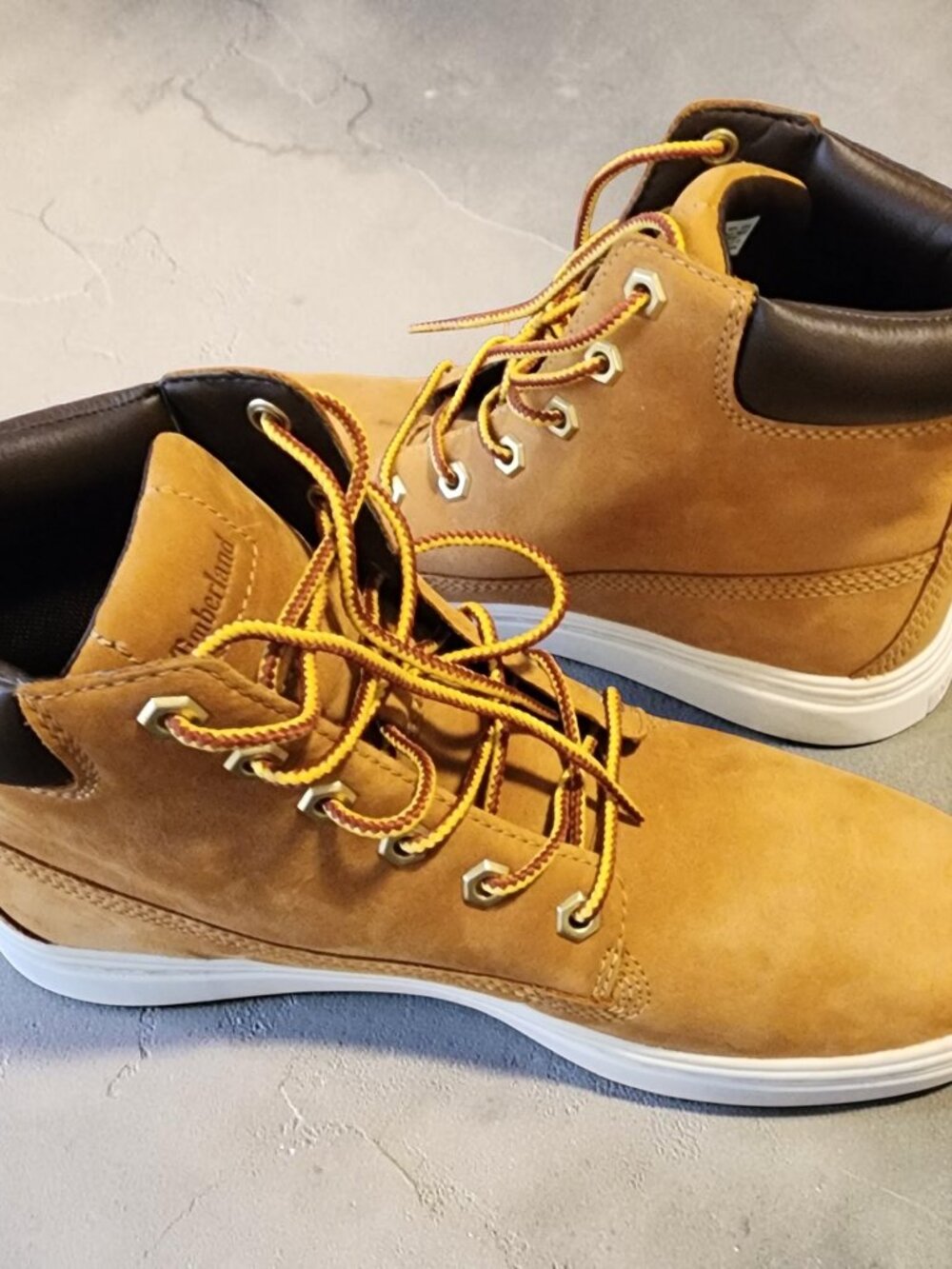 Timberland Londyn Nubuck Boots – Wheat Tan, Size 7.5 (Great Condition) - Picture 9 of 12
